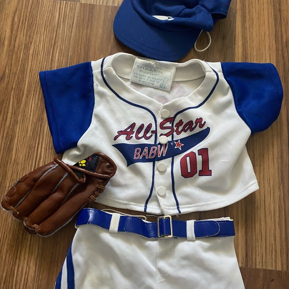 Build-a-bear All-Star baseball outfit, with shoes, mitt, and hat - Picture 2 of 5